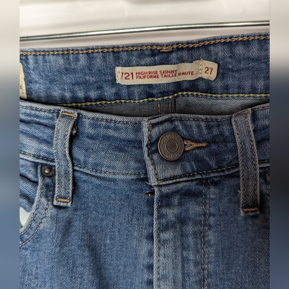 Levi's 721™ HIGH RISE SKINNY JEANS - Picture 5 of 6